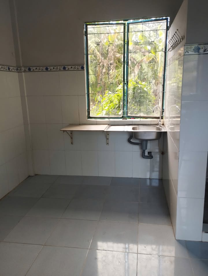 Nhà trọ cho thuê Vĩnh Long 20m² giá 1.2 triệu - Phòng sạch sẽ, thoáng mát!