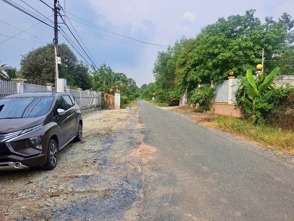 Đất mặt tiền Nguyễn Thị Dòn, Nhuận Đức, Củ Chi 3384m² - Biệt thự vườn lý tưởng chỉ 8.2 tỷ!