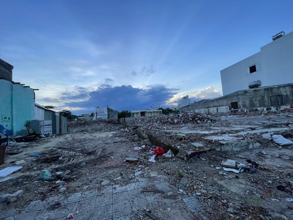 Đất nền mặt tiền Lê Văn Hiến 440m² giá 15 tỷ - Pháp lý rõ ràng, đầu tư sinh lời!