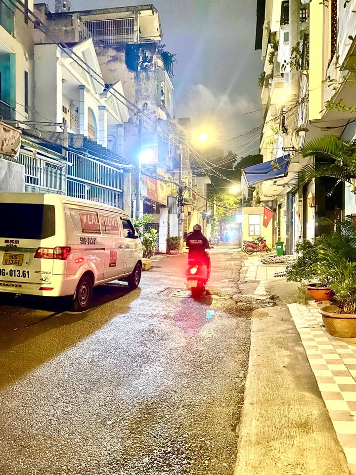 FrontHouse 48m² Quận Bình Thạnh giá 9.18 tỷ - Kinh doanh đa năng