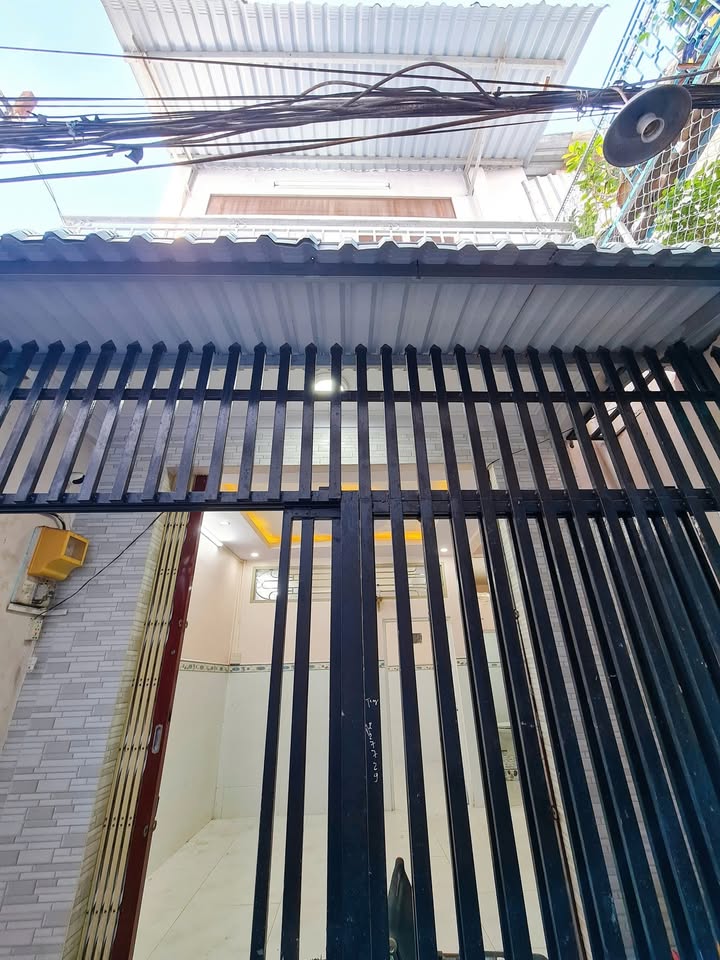 Nhà hẻm 4 Cách Mạng Tháng 8, Ninh Kiều, Cần Thơ 29.7m² giá chỉ 1.45 tỷ - Hẻm rộng, an ninh tuyệt đối!