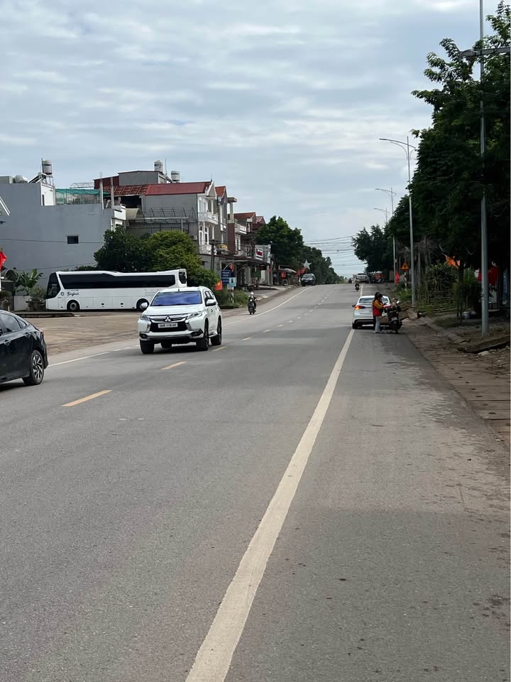 Đất nền Ngọc Châu, Tân Yên, 90m² giá 2 tỷ - Vị trí kinh doanh sầm uất!