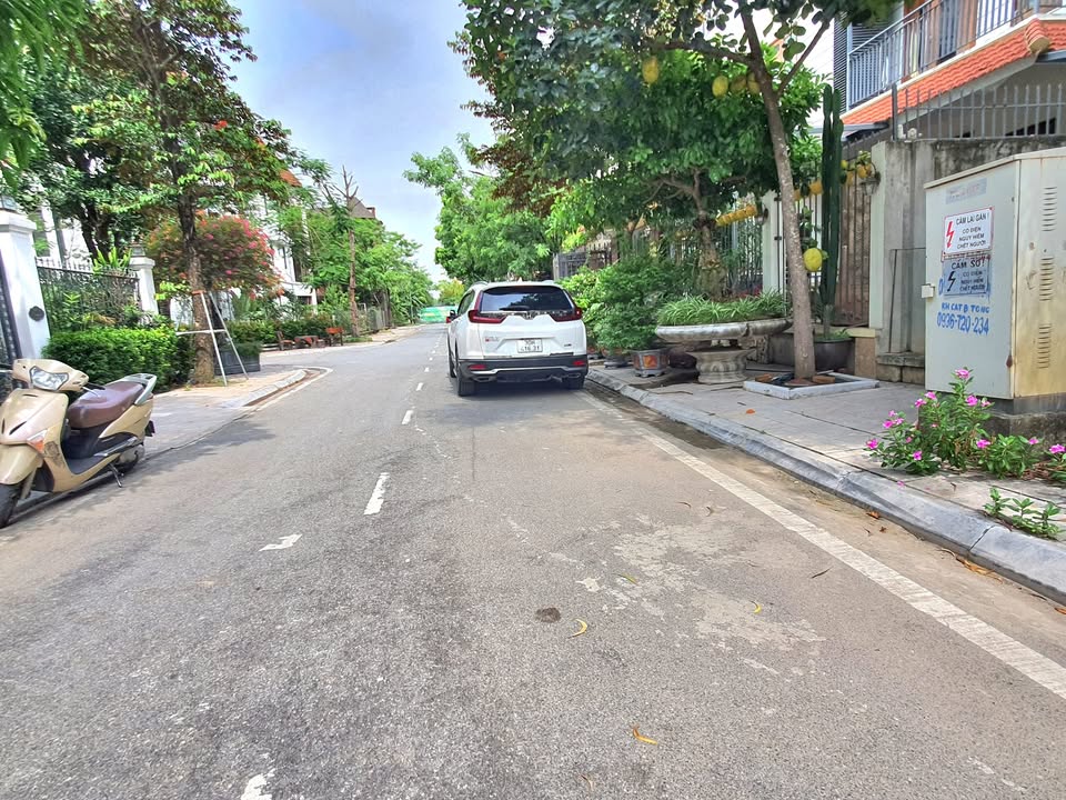 Biệt thự song lập 200m² An Khánh giá 36 tỷ - Đầu tư sinh lời đỉnh cao!