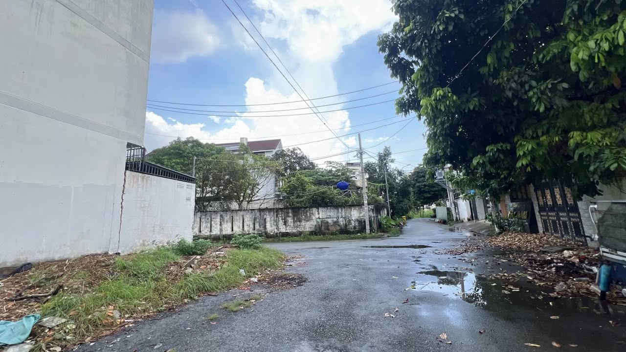 Đất nền Khu Làng Đại Học Nhà Bè 132m² giá 10.7 tỷ - Đầu tư sinh lời cao!