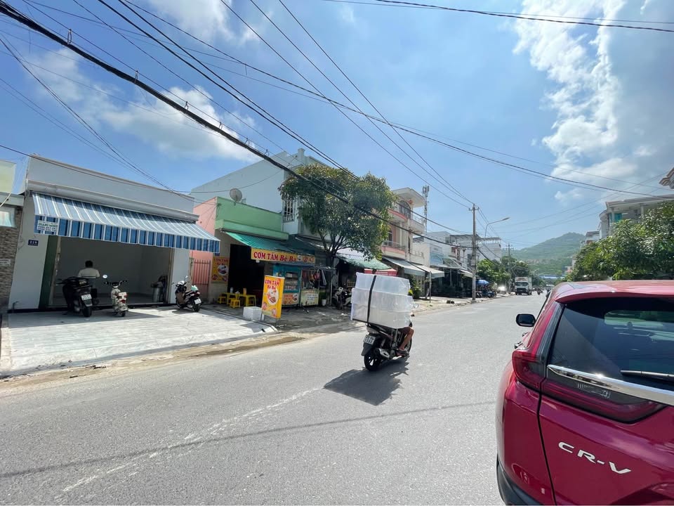 Nhà cấp 4 mặt đường Tôn Đức Thắng, Nha Trang 84m² giá 6.5 tỷ - Kinh doanh thuận lợi!