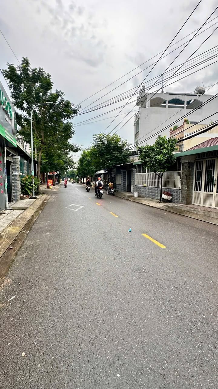 Đất nền Bà Điểm 168m² giá 5.9 tỷ - Vị trí đẹp, đầu tư sinh lời!