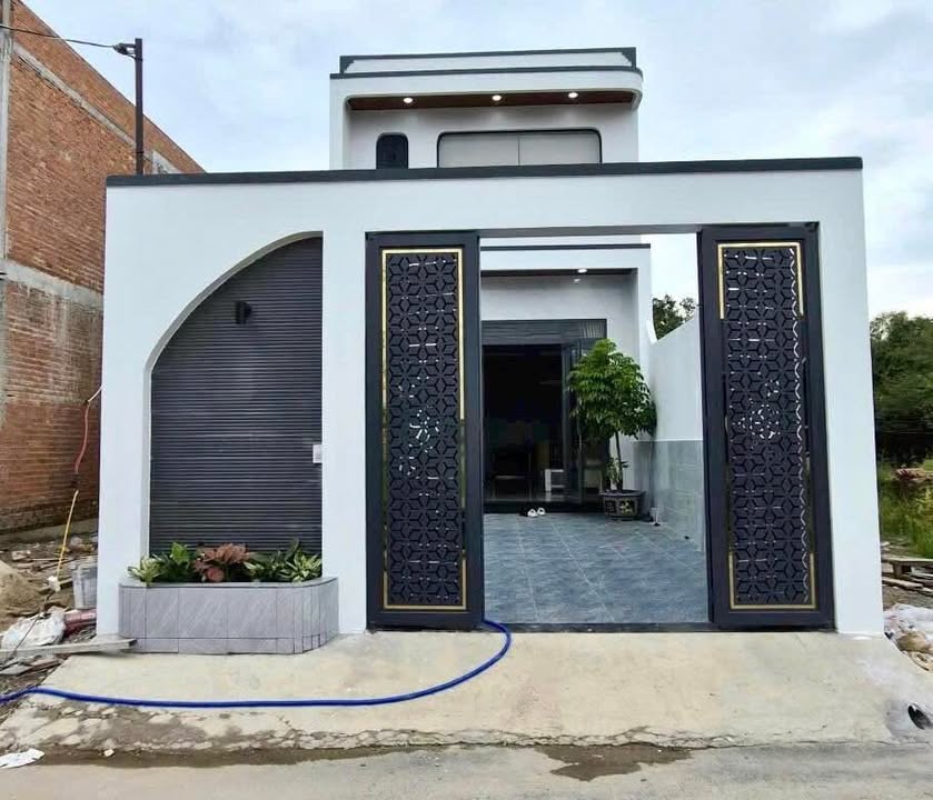 Nhà Mặt Tiền 5x25.5m tại Mỹ Hạnh Nam, 2.85 tỷ - Dọn vào ở ngay!