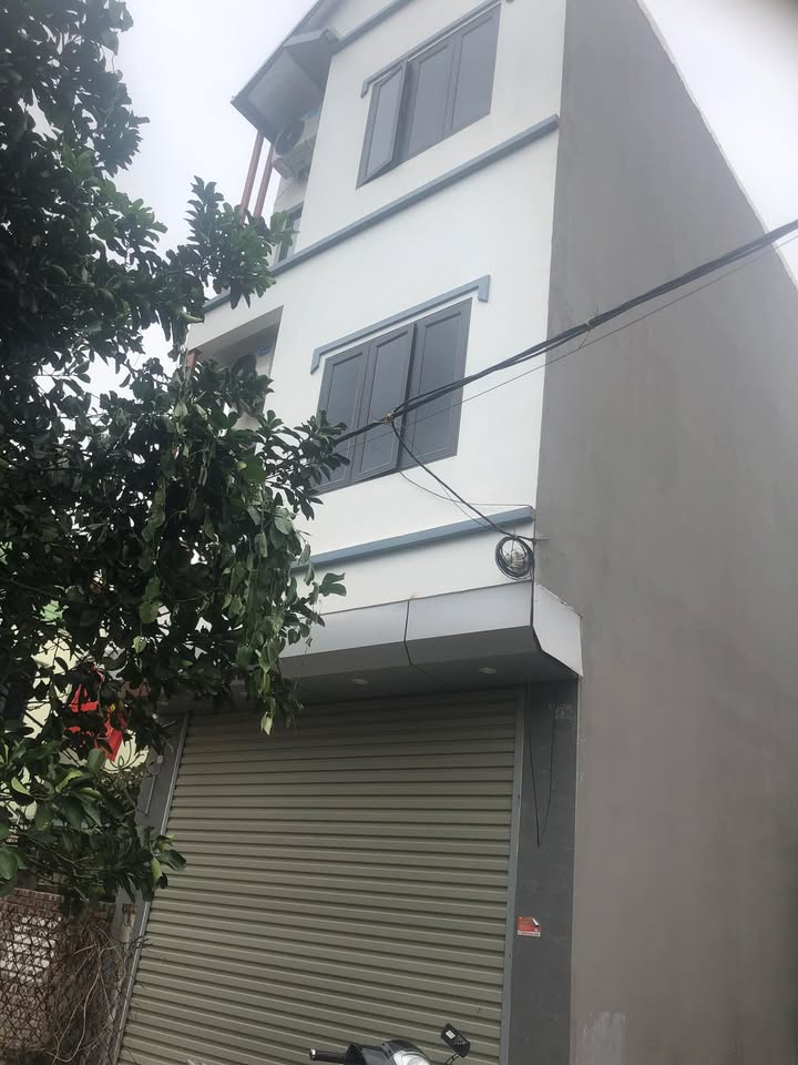 Nhà 3 tầng mới xây tại Gia Đông, Thuận Thành 66m² chỉ 2 tỷ - Bán gấp!