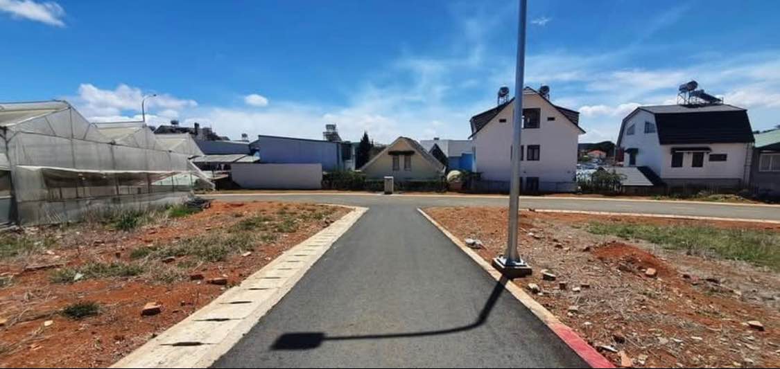 Đất nền đường Vạn Hạnh, P8 Đà Lạt, 215m² giá 3.45 tỷ - Cơ hội đầu tư tuyệt vời!