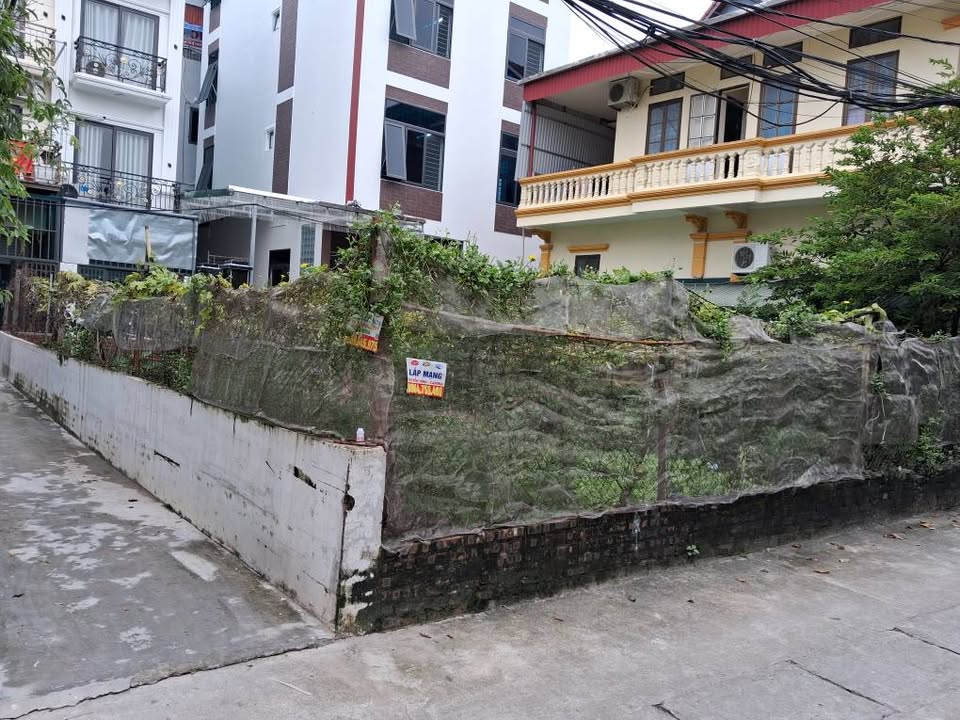 Đất lô góc Ngũ Hiệp, Thanh Trì 140m² giá 16.8 tỷ - Ngõ thông ô tô, cơ hội đầu tư lý tưởng!