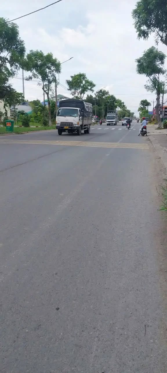 Đất nền mặt tiền Quốc lộ 50, xã Long An, 727m² giá 9.5 tỷ - Thích hợp đầu tư lâu dài!