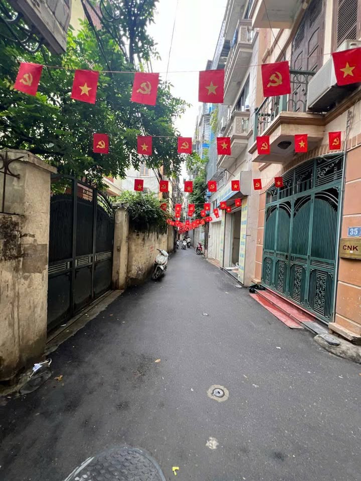 Bán đất ngõ 85 Xuân Thủy, Cầu Giấy 80m² giá 17.9 tỷ - Vị trí đắc địa cho đầu tư!