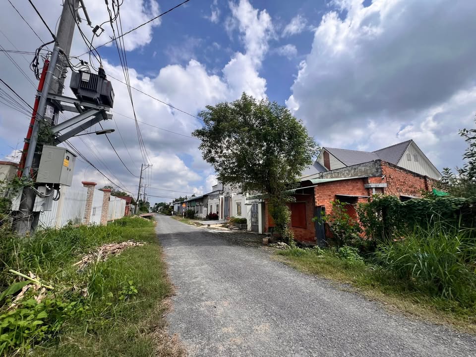 2 Lô Đất Liền Kề Mặt Tiền Đường Nhựa 10m - Khu Phố Trường Lộc, Tây Ninh Chỉ 1.885 Tỷ