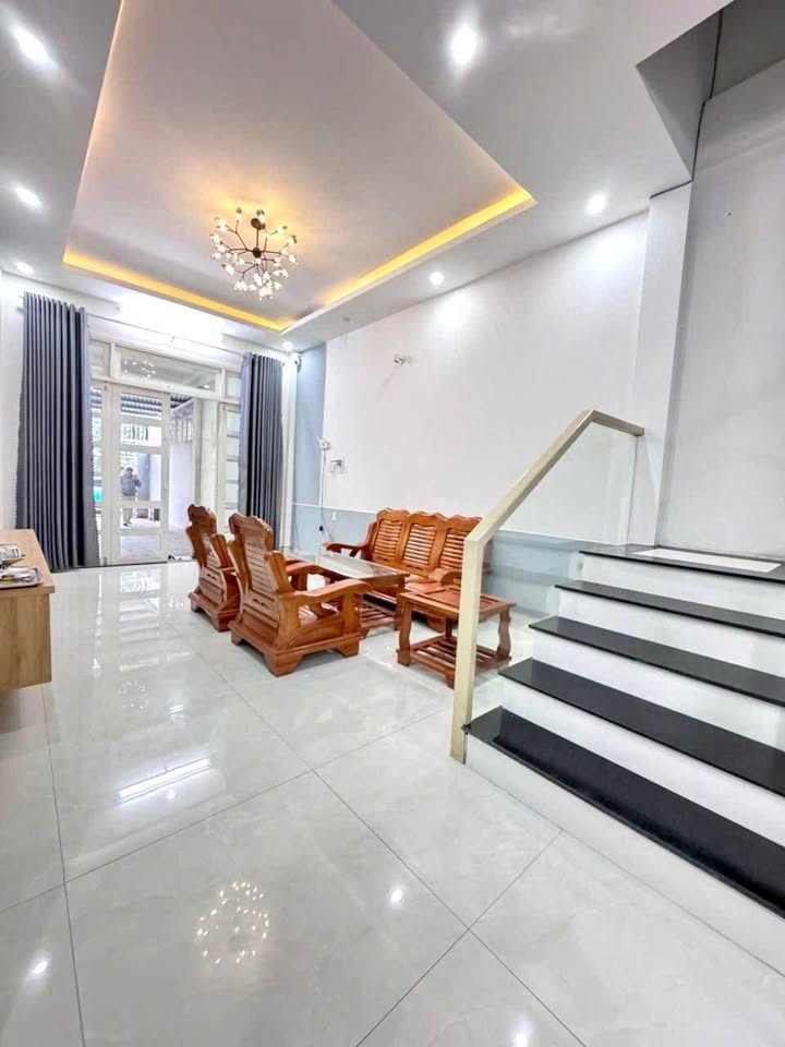 Nhà mặt tiền 2 tầng 103m² tại Tam Thai, 3.5 tỷ - Đầu tư sinh lời ngay!