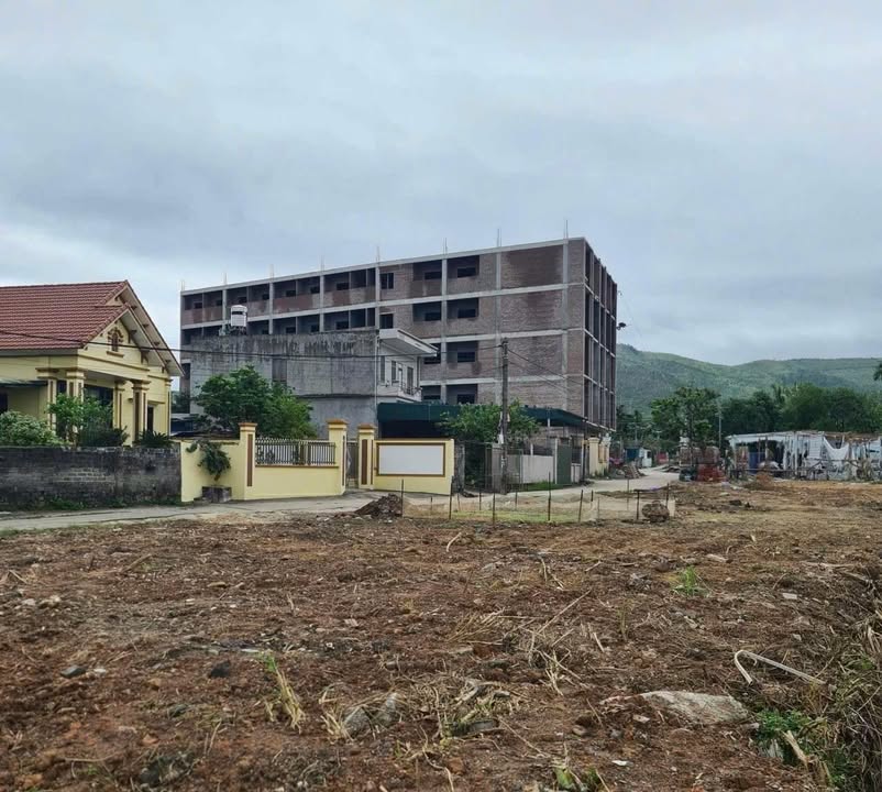 Đất nền Nam Khê, Uông Bí 99m² giá 2 tỷ - Mặt tiền 5m, xây dựng tự do!