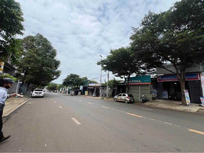 Nhà mặt tiền kinh doanh Nguyễn Thị Định 280m² giá 4.2 tỷ - Vị trí đắc địa gần chợ Thành Nhất!