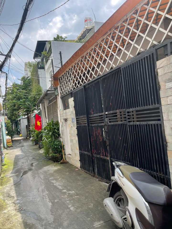 Nhà 29m² đường Số 4, phường 16, Gò Vấp giá 5.5 tỷ - Tiện xây mới!