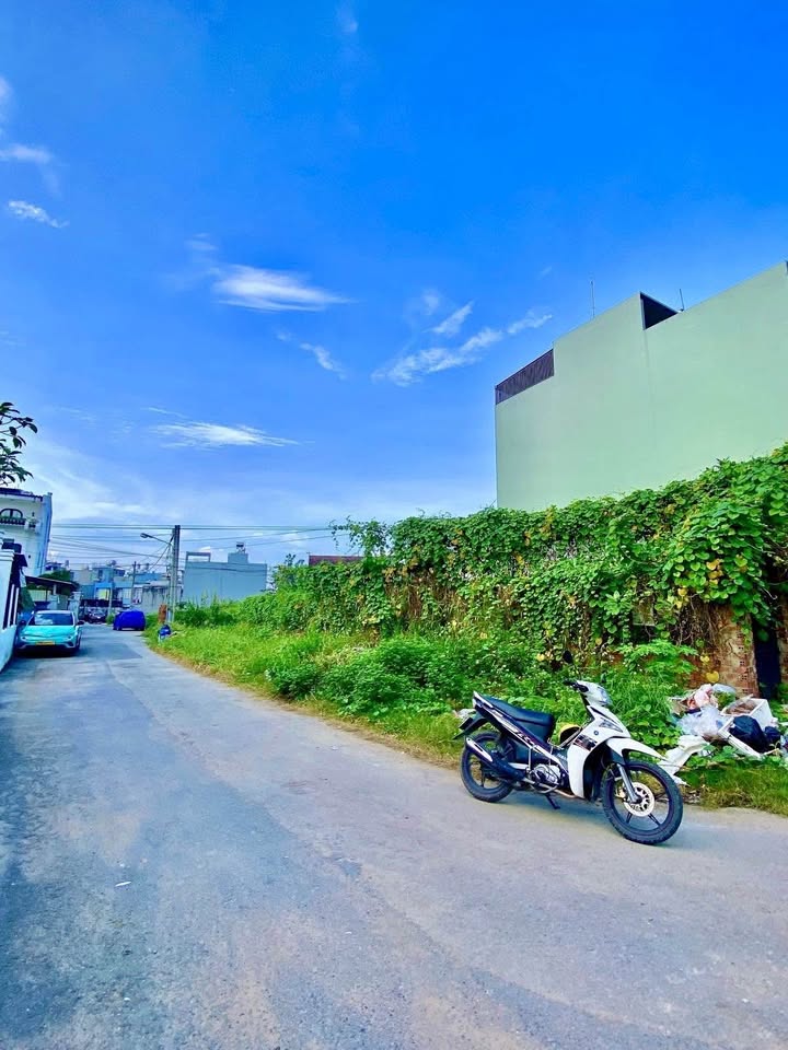 Đất nền Phú Hữu Thủ Đức 110m² giá 7 tỷ - Vị trí đắc địa, pháp lý rõ ràng!