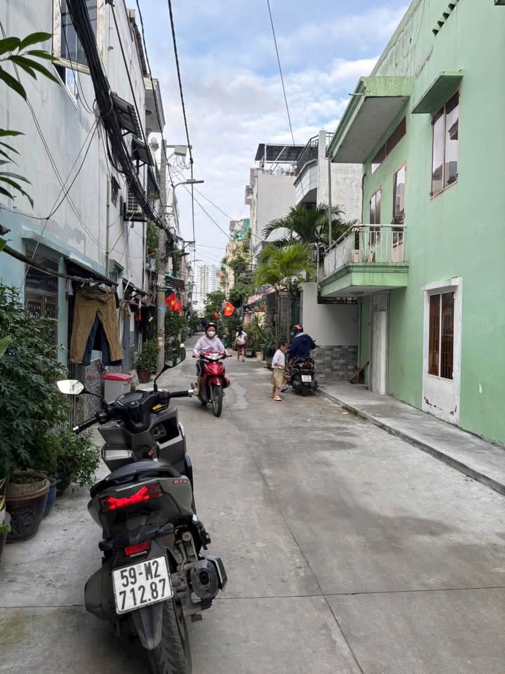 Nhà phố Phú Thuận, Quận 7, diện tích 115m² giá thỏa thuận - Không gian sống lý tưởng!