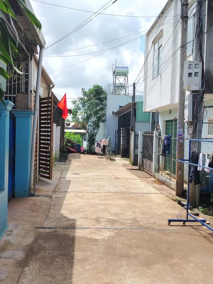 Đất hẻm ô tô Mạc Đăng Dung, 150m² giá 1.25 tỷ - Tặng nhà cấp 4 sử dụng tốt!