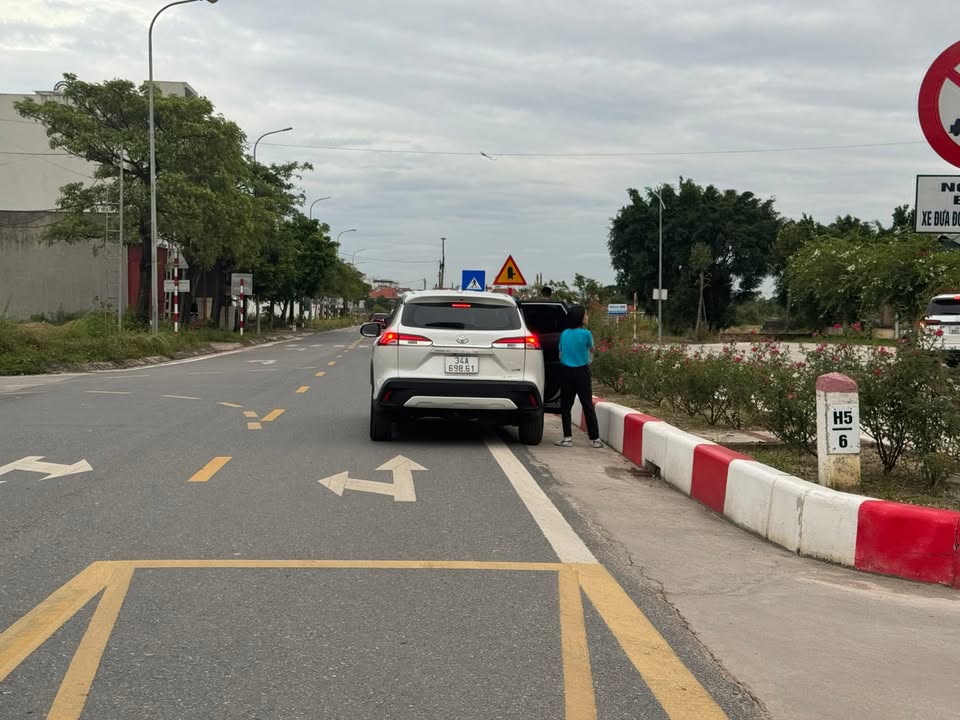 Đất nền tại đường Chu Văn An, Chí Linh 200m² giá 900 triệu - Đường ô tô vào tận nơi!