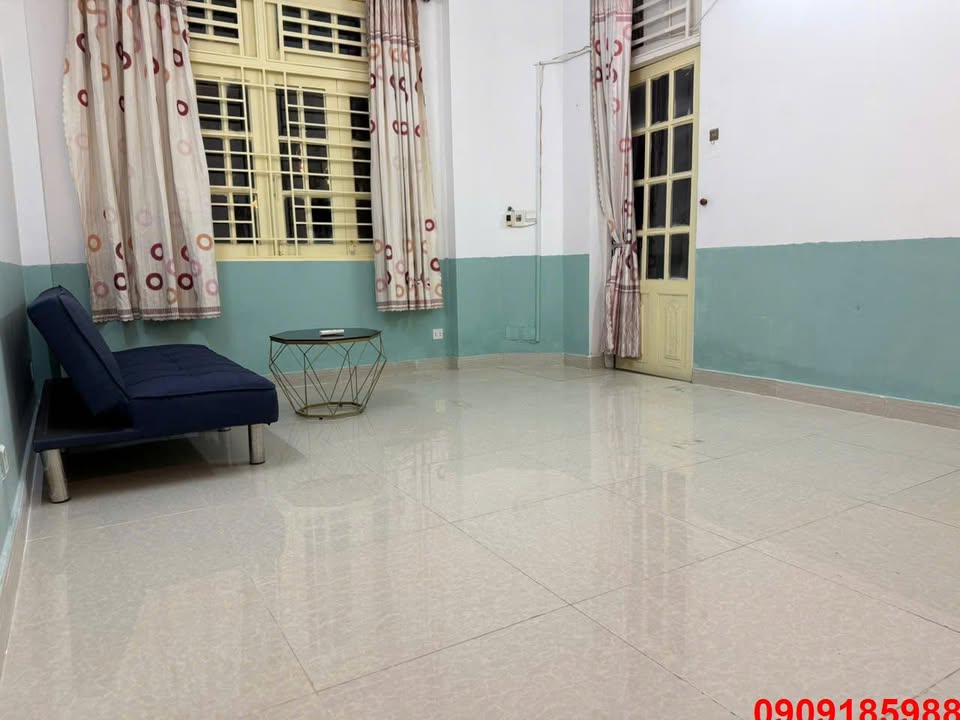 Cho thuê phòng trọ nguyên sàn tại Thủ Đức 2PN giá 5.2 triệu - Không gian riêng tư thoải mái!