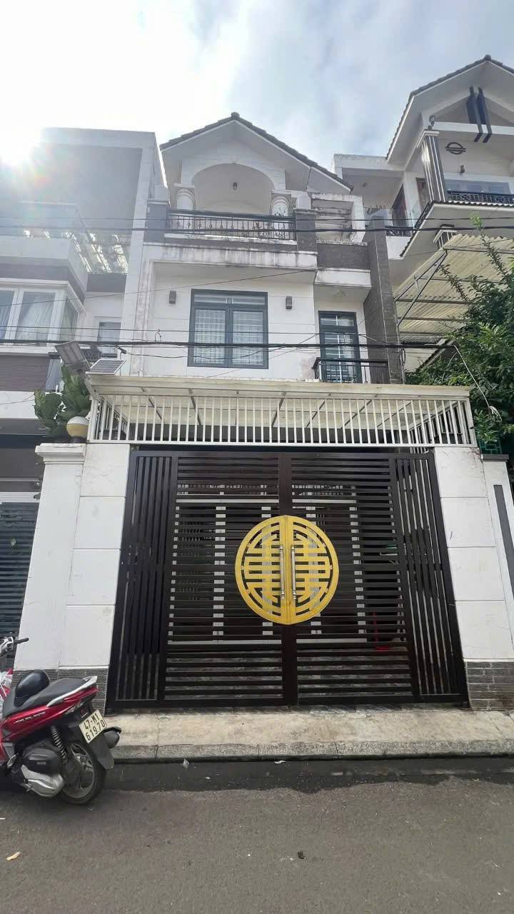 Nhà 3 tầng mặt đường Văn Cao, Buôn Ma Thuột 85m² giá 6.3 tỷ - Không bị lộ giới quy hoạch!