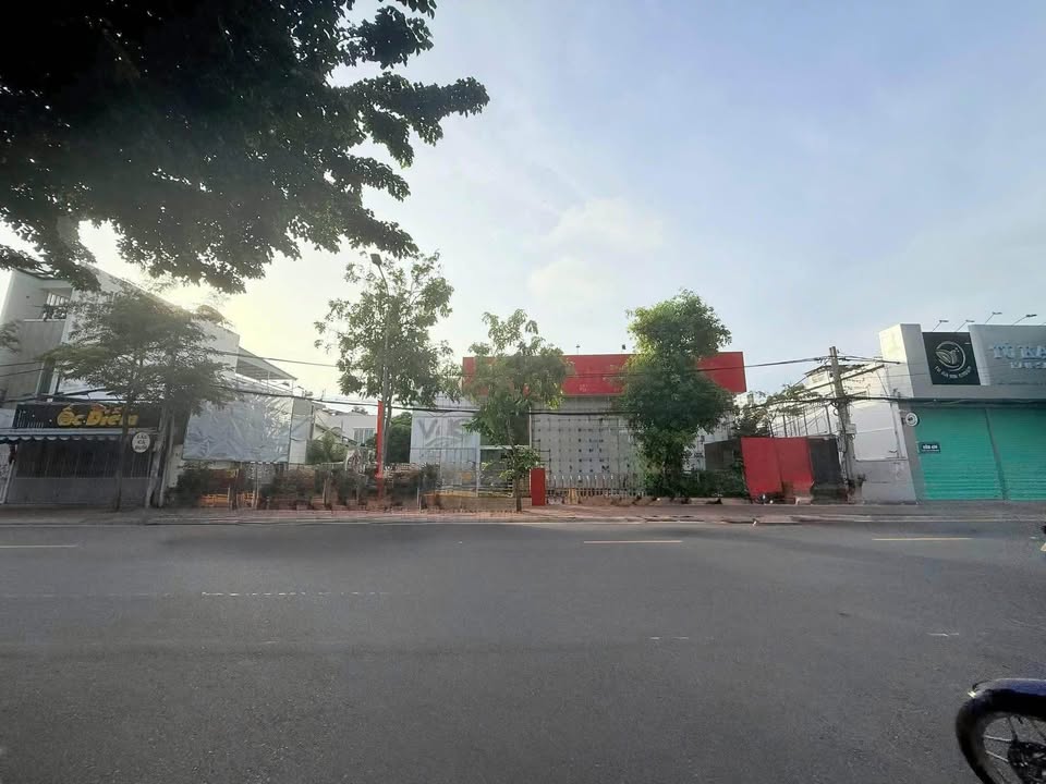 Cho thuê mặt tiền kinh doanh 1.050m² - Đường Trương Công Định, Vũng Tàu - Vị trí đắc địa cho thương hiệu của bạn!