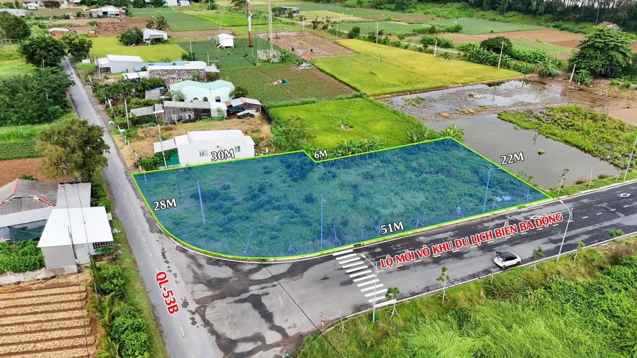 Đất góc 2 mặt tiền Trường Long Hòa, Duyên Hải, 1200m² giá 6.5 tỷ - Tiềm năng du lịch vượt trội!