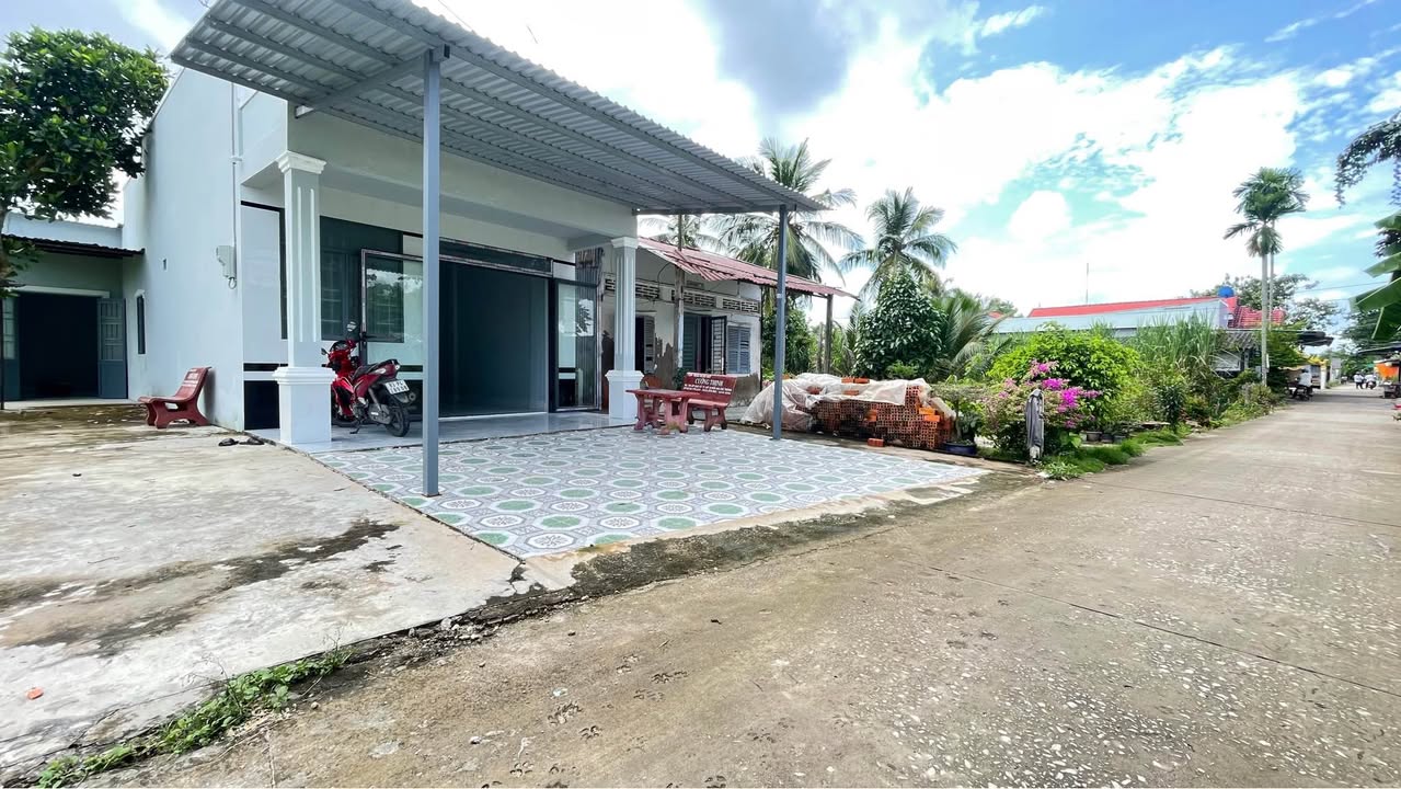 Nhà mặt tiền đường Đá Lớn, xã Tài Văn 280m² giá 650 triệu - Sẵn sàng ở ngay!