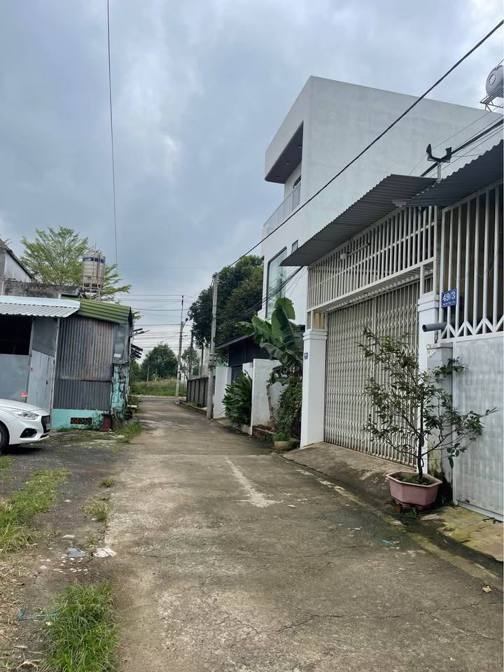 Đất thổ cư hẻm 49 Nguyễn Phúc Chu 100m² giá 1.65 tỷ - Cách chợ Thành Nhất chỉ 500m!