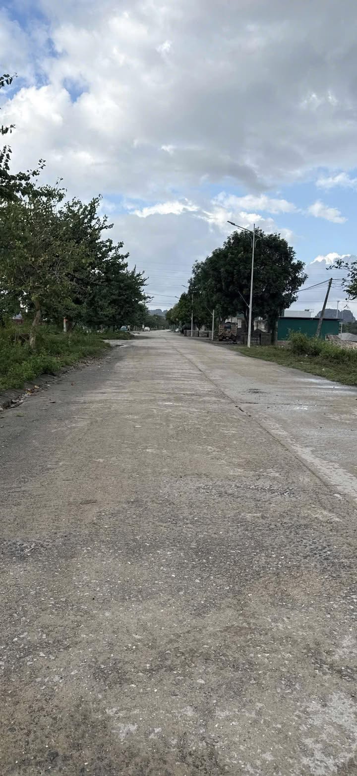 Đất nền Lạng Phong Nho Quan 1800m² - Vị trí đắc địa, dân cư đông đúc!