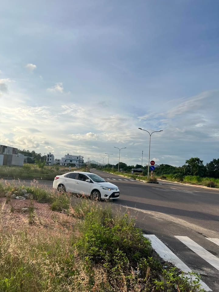 Đất nền Nhơn Phú Quy Nhơn 100m² giá 2,99 tỷ - View công viên thoáng đãng!