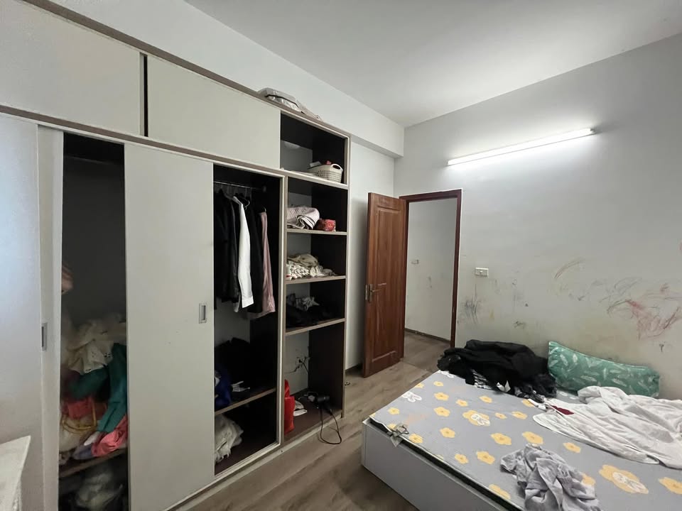 Căn hộ chung cư CT12B Kim Văn Kim Lũ 56.2m² giá 3.7 tỷ - Căn góc tầng cao, đầy đủ nội thất!