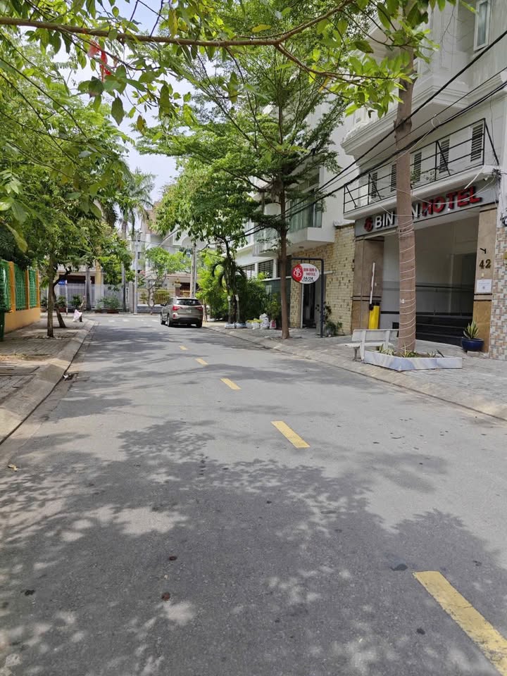 Nhà mặt tiền KDC Tân Quy Đông, Q7 - 165,5m² - Giá thương lượng tốt!