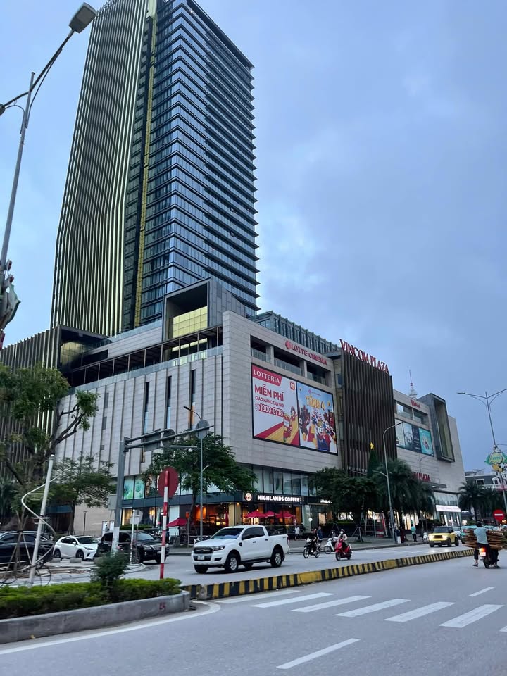 Nhà 2 tầng mặt phố Trần Phú, TP Thanh Hóa 82m² giá 11 tỷ - Cơ hội đầu tư vàng!