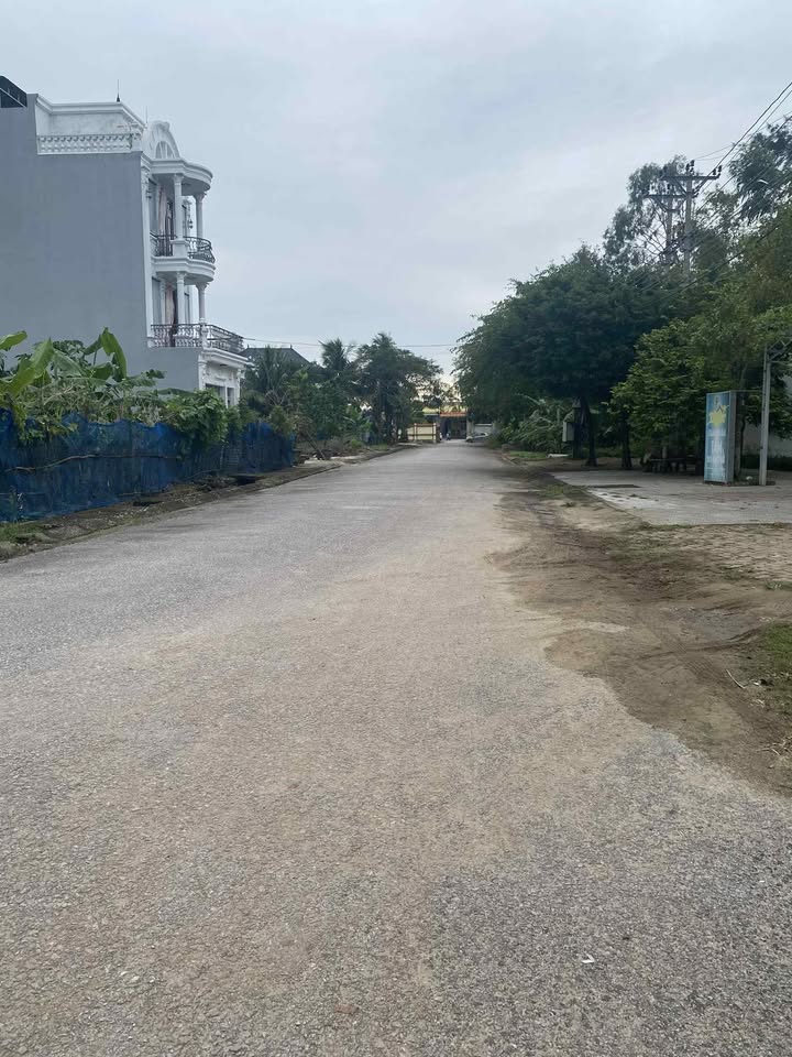 Đất nền Sầm Sơn 100m² giá 1.7 tỷ - Cơ hội đầu tư hấp dẫn!