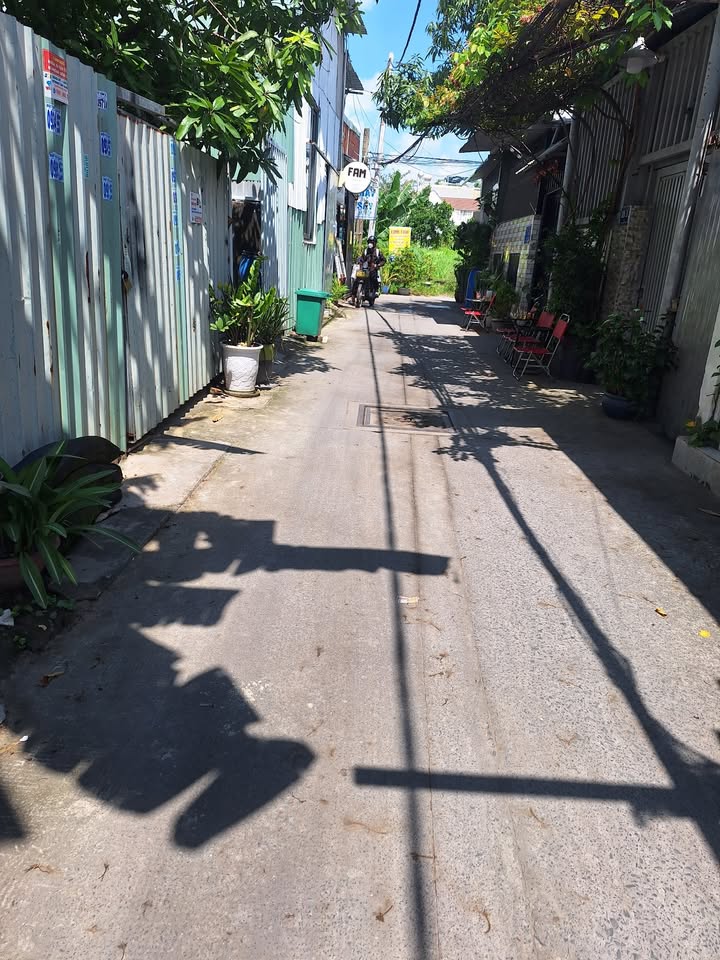 Nhà bán quận 9, đường Đình Phong Phú 51m² giá 1.35 tỷ - Cơ hội đầu tư hiếm có!