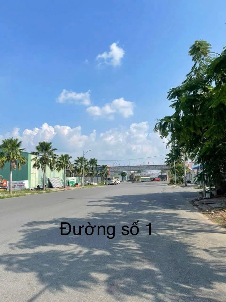 Đất nền đường số 1 KDC Hồng Loan 180m² giá 11 tỷ - Vị trí đẹp, giao thông thuận lợi!