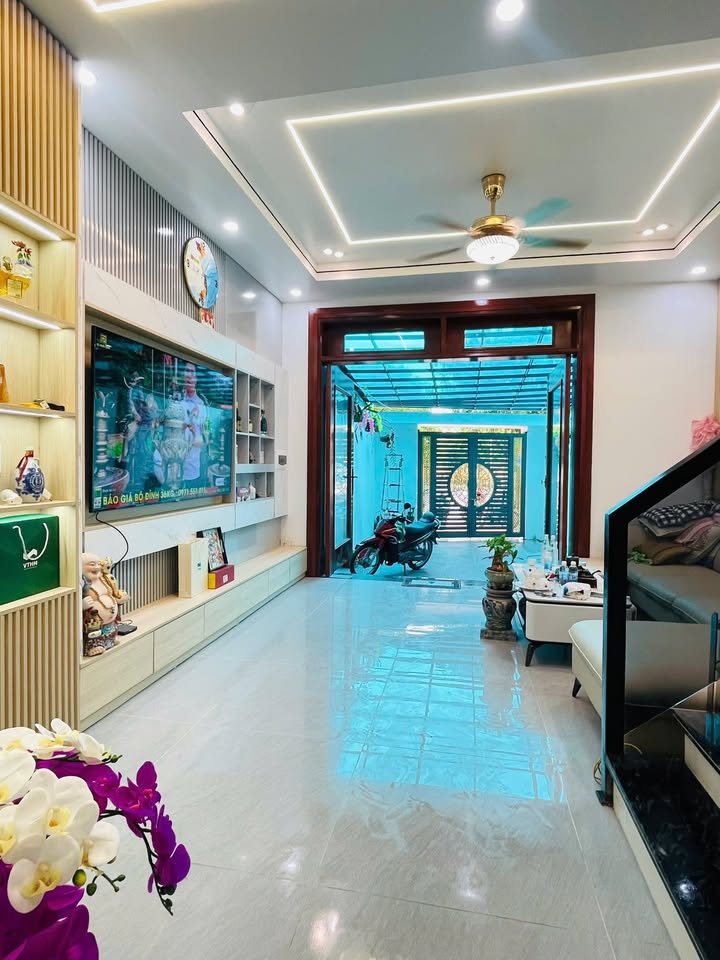 Nhà phố Trần Lãm Thái Bình 90m² giá 7 tỷ - Siêu phẩm kinh doanh ngay mặt đường!