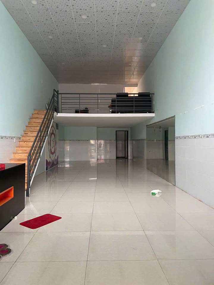 Nhà Mặt Tiền Đường Lê Văn Việt Quận 9 Diện Tích 110m² Chỉ 12 Triệu/Tháng - Tiện Kinh Doanh Đa Ngành