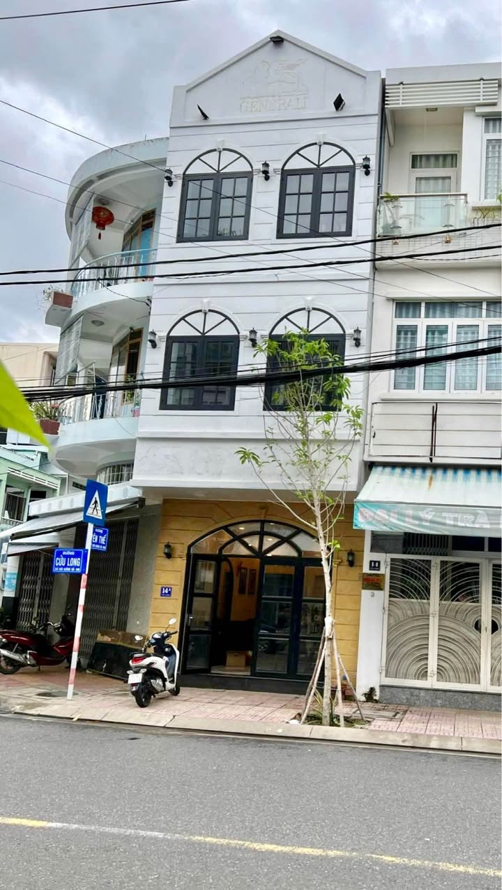 Nhà mặt tiền Cửu Long, Nha Trang 73m² giá 16.5 tỷ - Kinh doanh đắc địa!