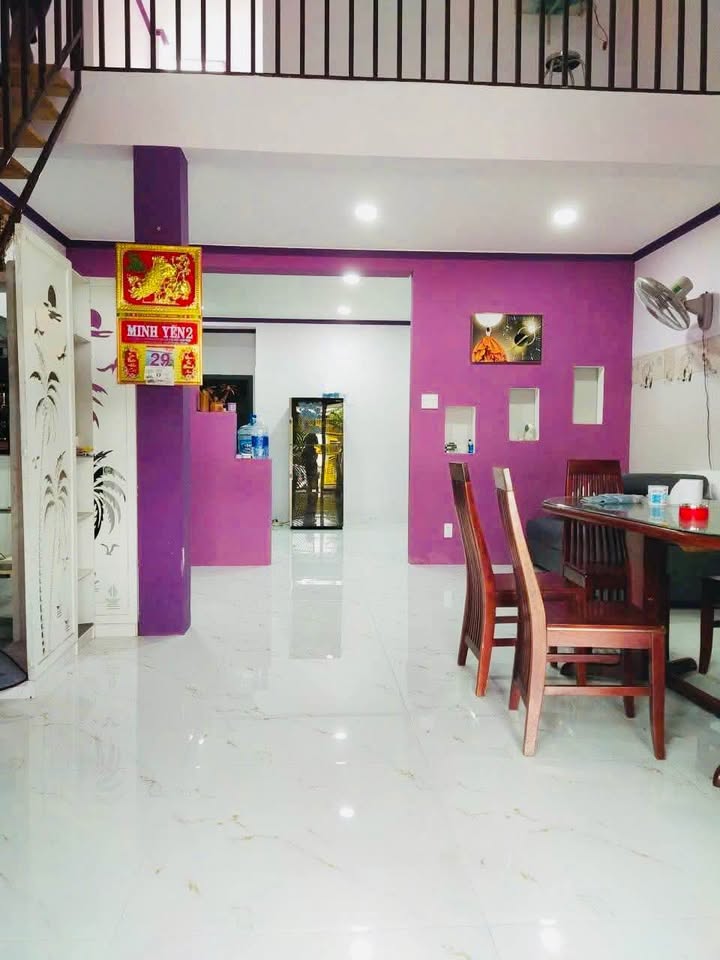 Nhà cho thuê 1 lầu tại Văn Thánh, 100m² giá 6 triệu - Full nội thất hiện đại!