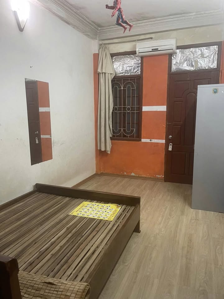 Cho thuê nhà nguyên căn Ngõ Hòa Bình 7, Minh Khai, 25m² - Giá 10 triệu/tháng, Bàn giao ngay!