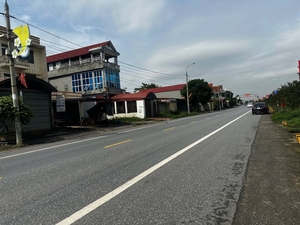 Đất nền mặt tiền Quốc lộ 32, Hưng Hoá, 644m² giá 4 tỷ - Cơ hội đầu tư tuyệt vời!