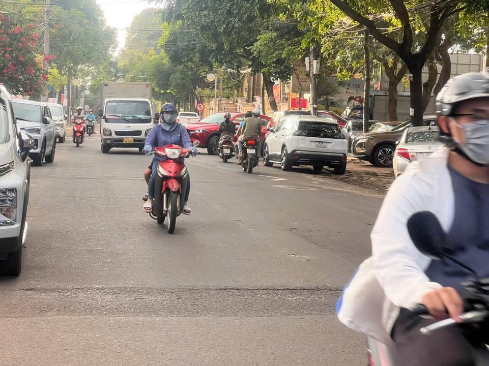 Nhà góc 2 mặt tiền Nguyễn Công Trứ Buôn Ma Thuột 87m² giá 18.999 tỷ - Cơ hội đầu tư hiếm có!