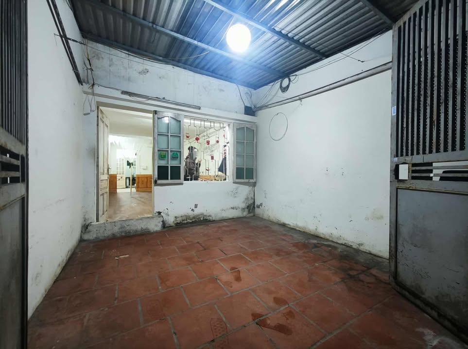 Nhà cho thuê phố Nguyễn Công Hoan, Ba Đình 62m² giá 7 triệu - Vị trí đẹp, tiện nghi đầy đủ!