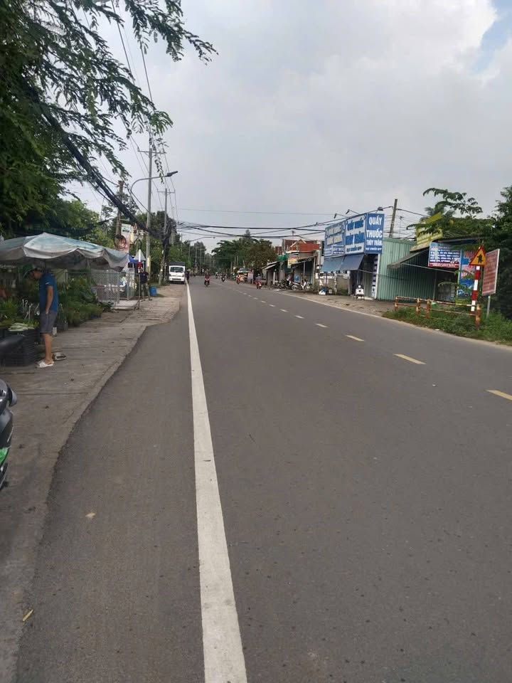 Nhà góc 2 mặt tiền Hùng Vương, 197m² giá 7 tỷ - Kinh doanh sầm uất!