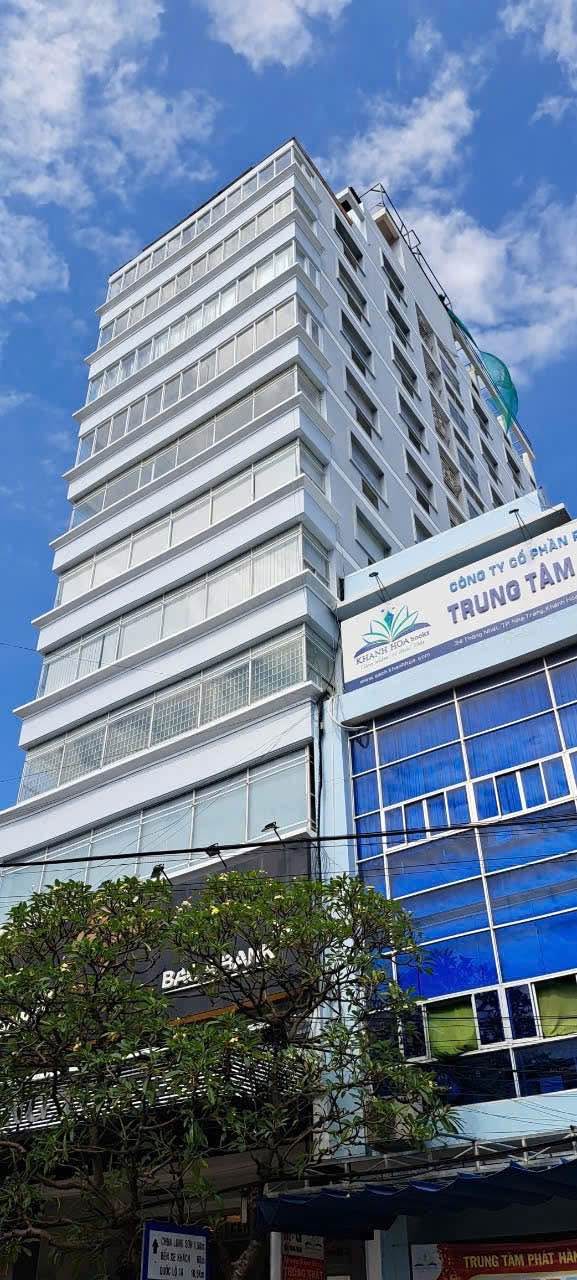 Văn phòng cho thuê đường Thống Nhất, Nha Trang 250m² - Thiết kế hiện đại, giá chỉ 45 triệu
