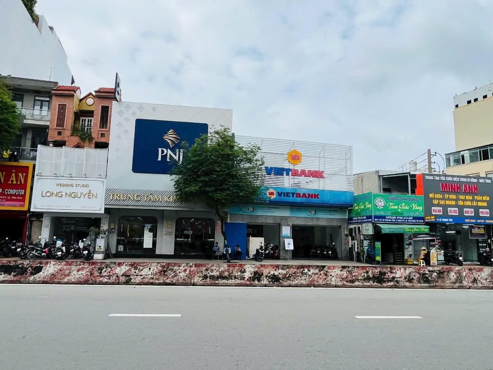Nhà mặt tiền kinh doanh Lê Trọng Tấn, Tân Phú 152m² giá 32.5 tỷ - Cơ hội đầu tư hấp dẫn!